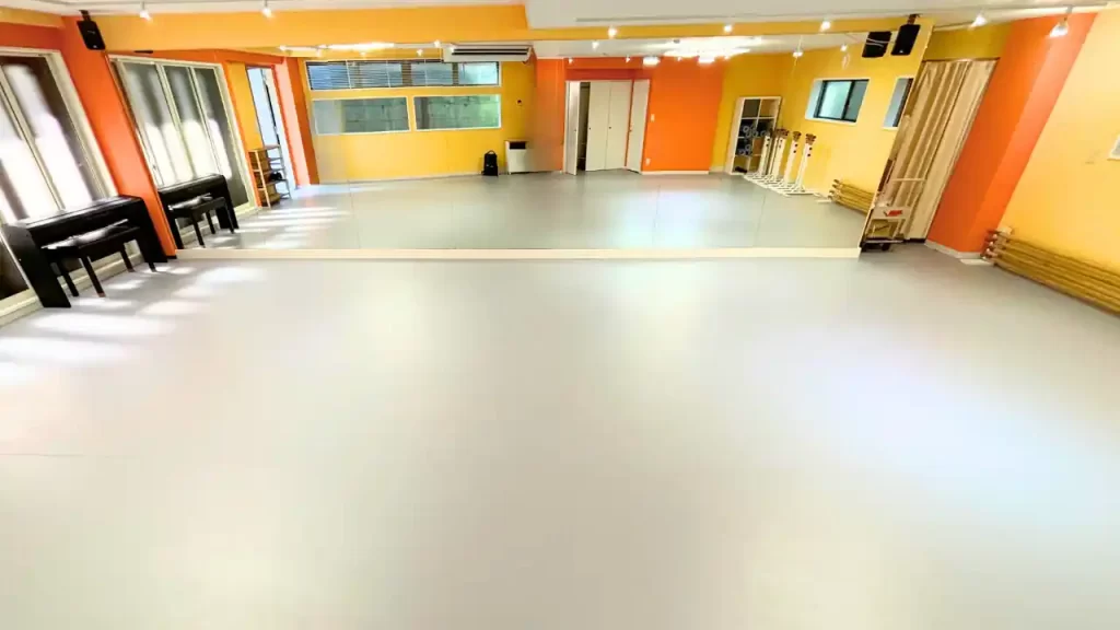 松戸駅徒歩5分のダンススクール「松戸K-POPダンススクール、ユニークユニークダンスアカデミー」